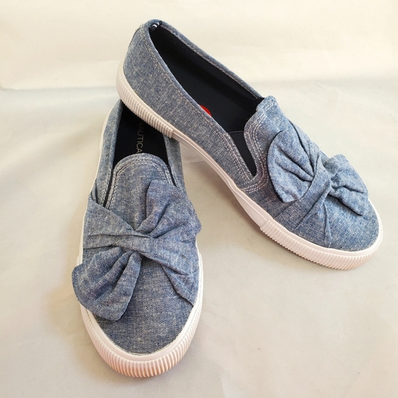 Nautica Blue Bow Canvas Casual Loafers - Picture 1 of 12